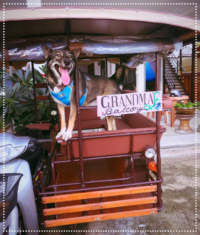班武里府Grandmabalcony住宿加早餐旅馆 外观 照片