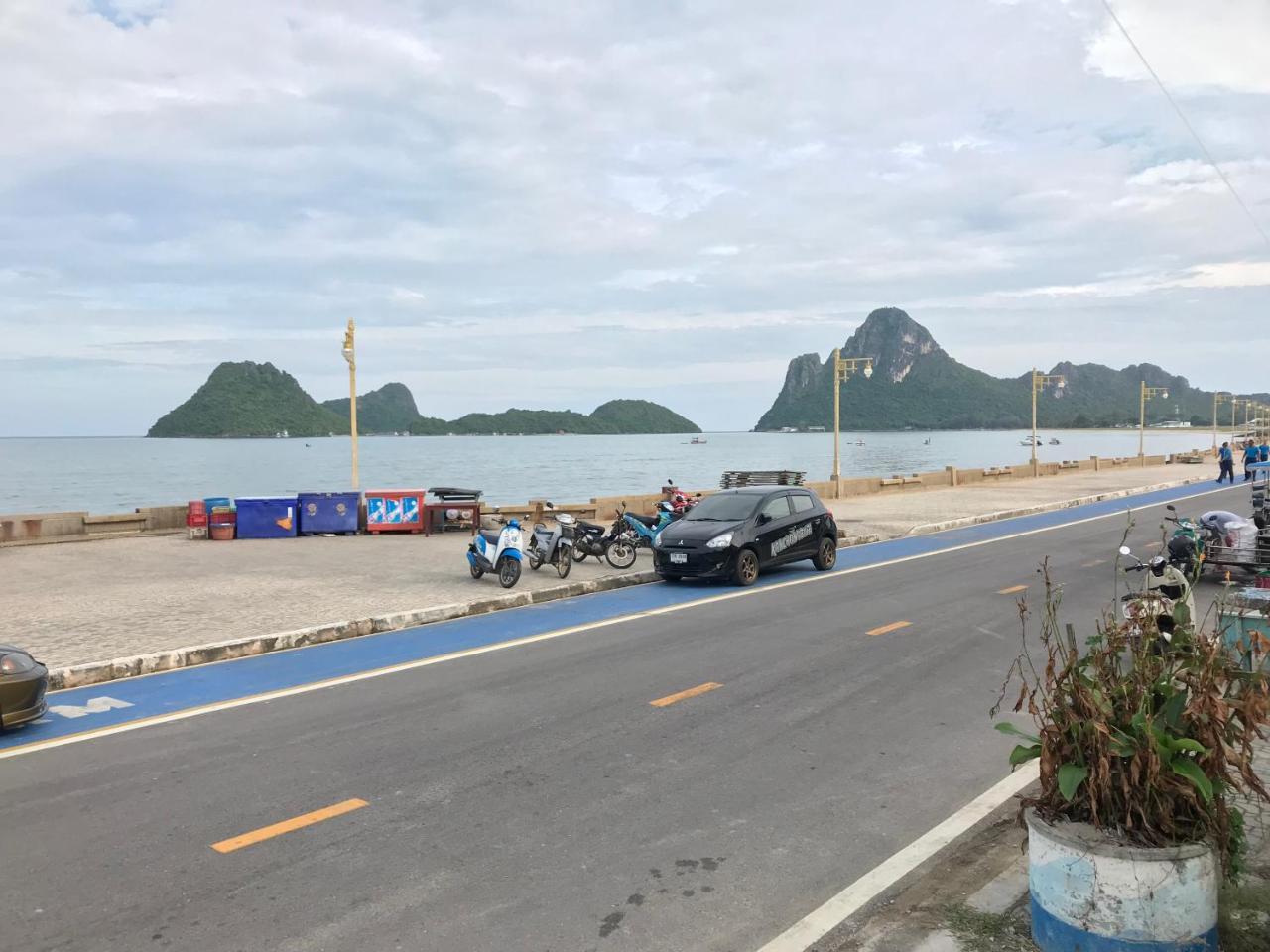 班武里府Grandmabalcony住宿加早餐旅馆 外观 照片