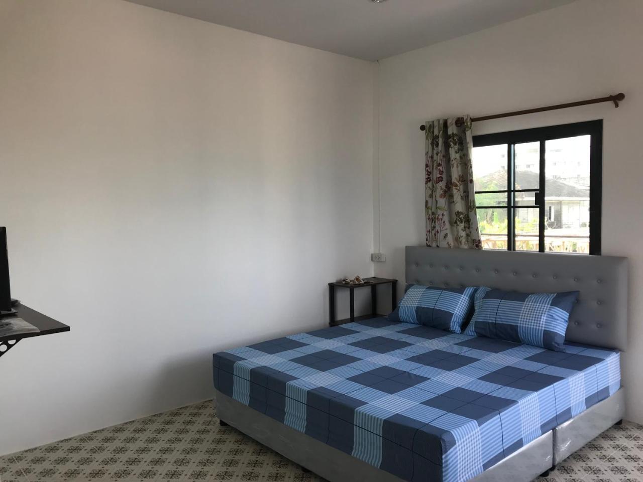 班武里府Grandmabalcony住宿加早餐旅馆 外观 照片